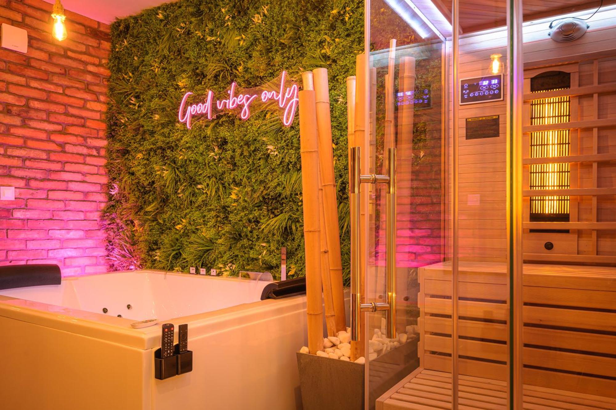 Private Baltic Spa & Art Suite Dziwnow Exterior photo